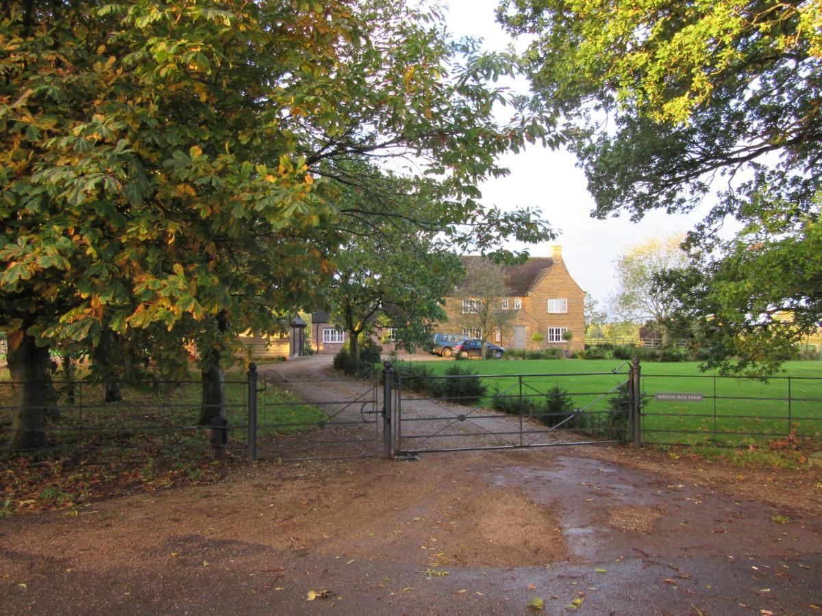 Bed and Breakfast Weston Hill Farm Moreton Pinkney Екстер'єр фото